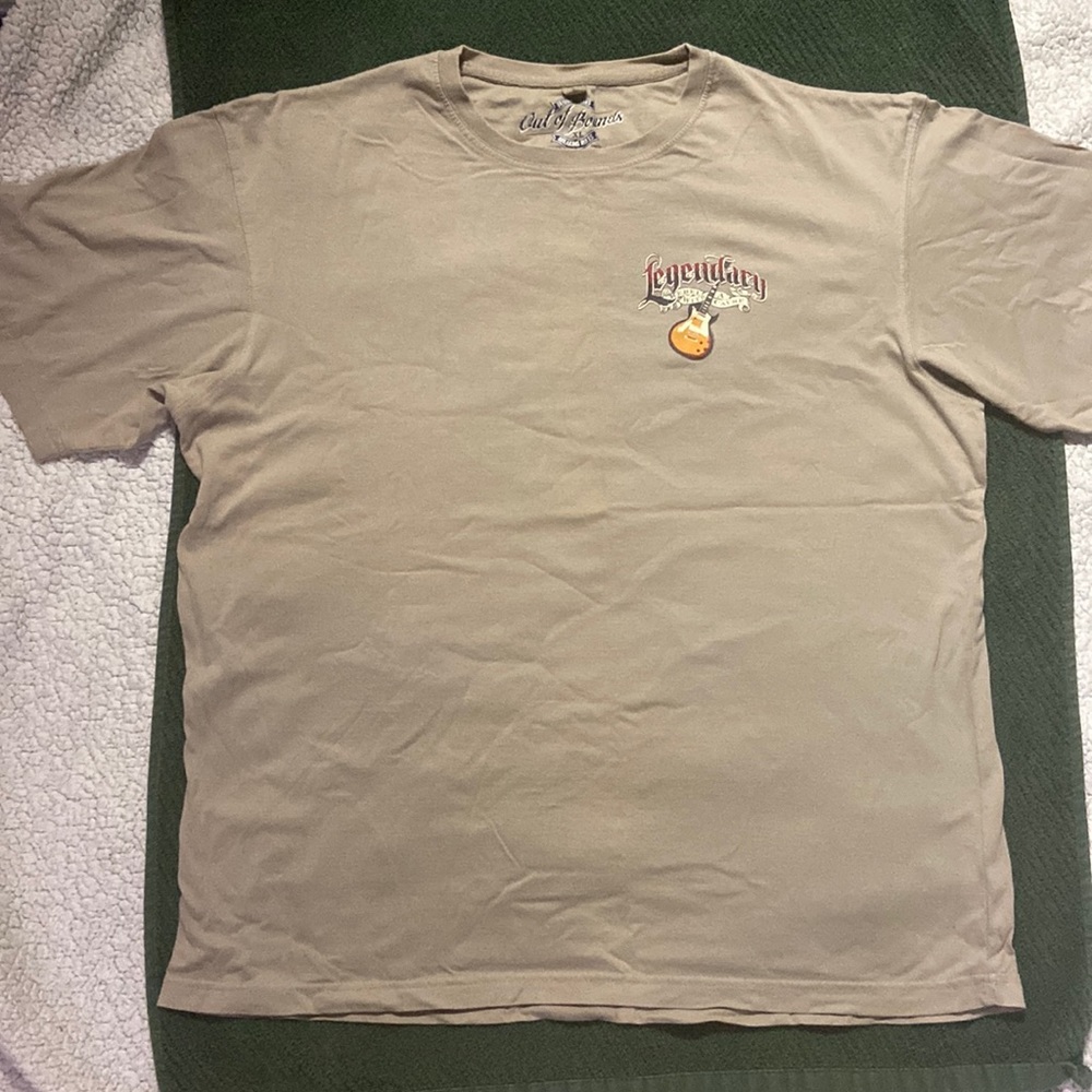 Out of Bounds XL t shirt beige